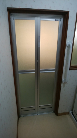 茨城県J市　『浴室ドア』交換工事